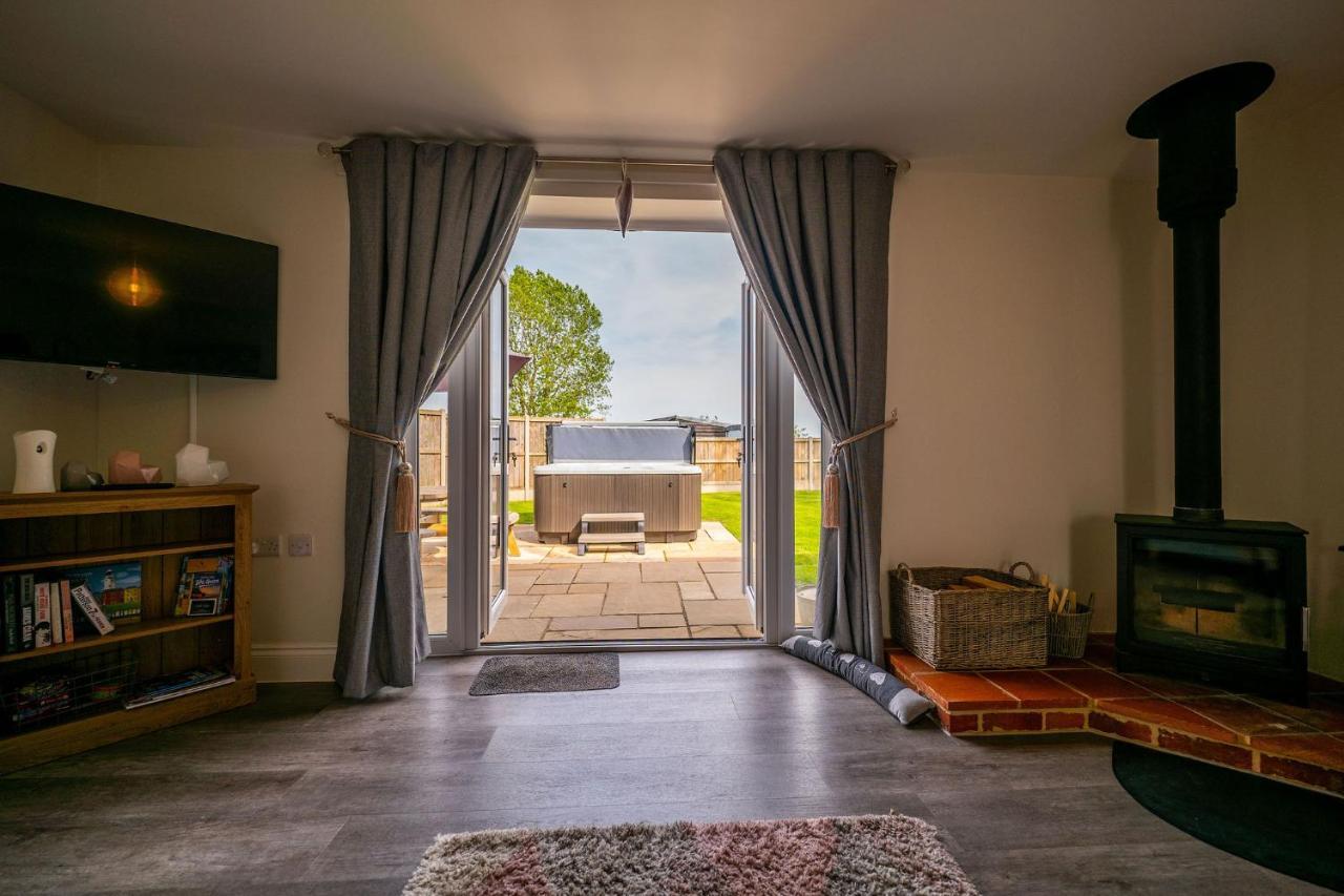The Stables Villa Halesworth Buitenkant foto