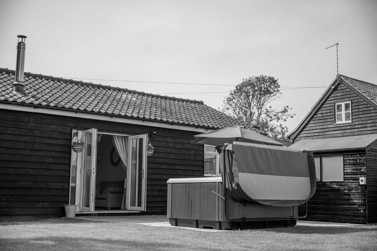 The Stables Villa Halesworth Buitenkant foto