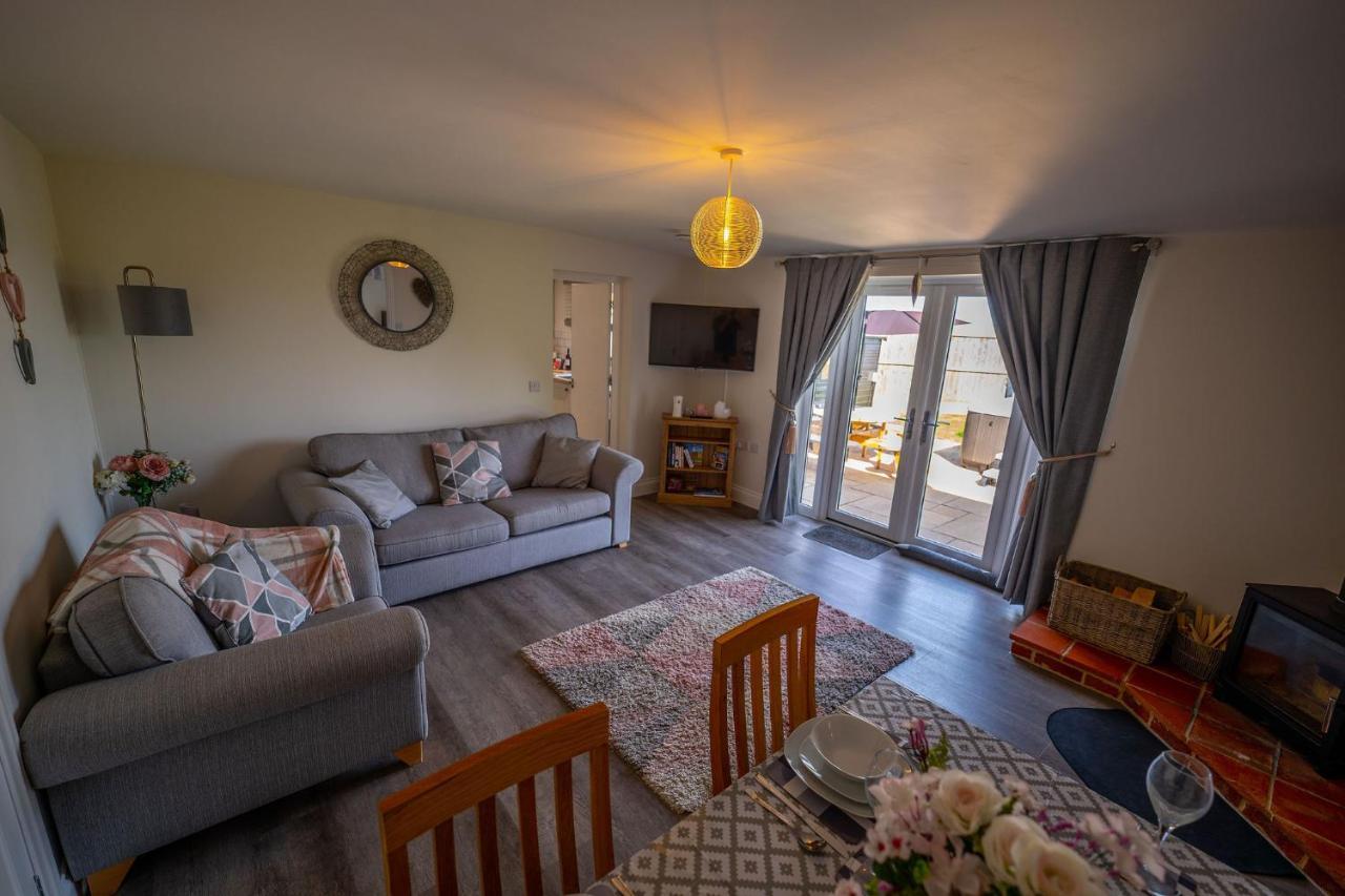 The Stables Villa Halesworth Buitenkant foto