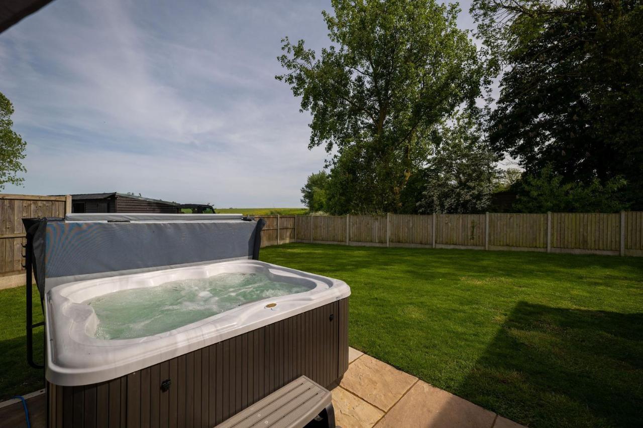 The Stables Villa Halesworth Buitenkant foto